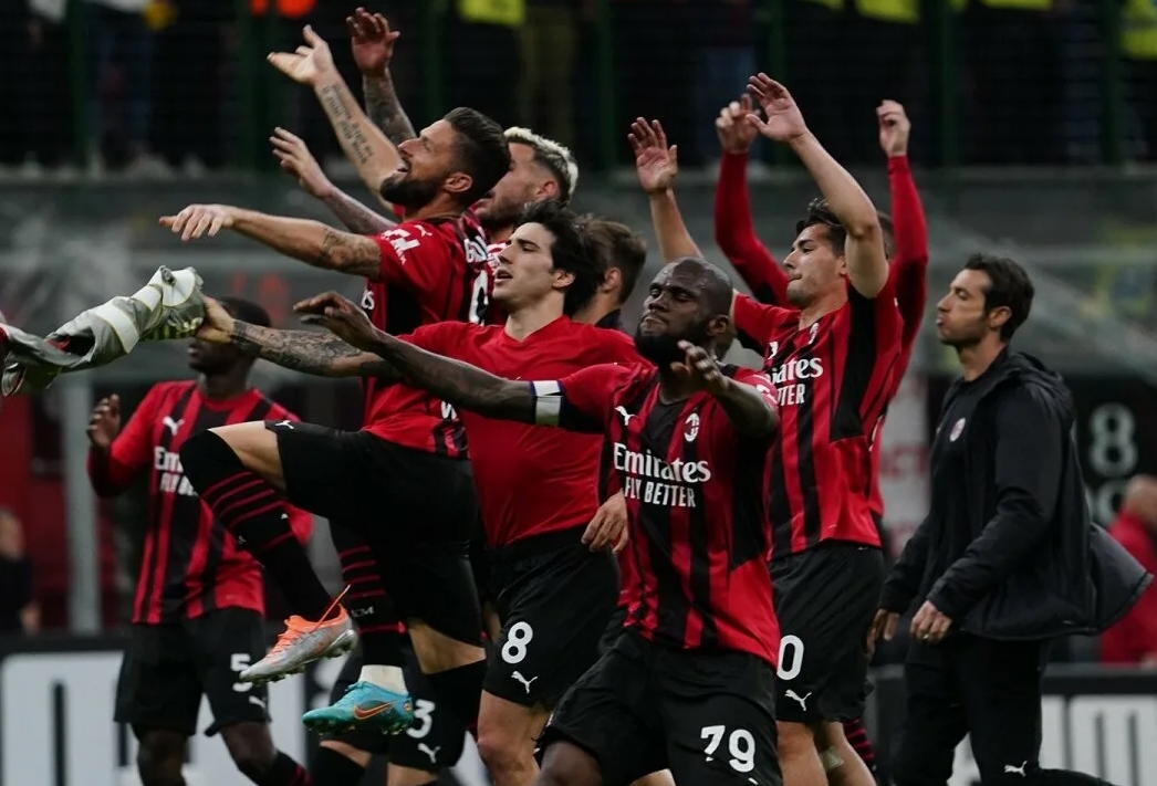 Konkurence na přestupovém trhu jak se FC Milán přizpůsobuje novým podmínkám