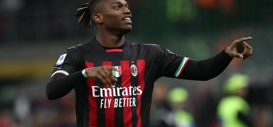 Chelsea by mohla získat Leaa za 79,7 milionů eur: Co to znamená pro Milán a Blues?